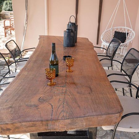 Paralio Astros Beachfront Suites Xiropigado Eksteriør billede