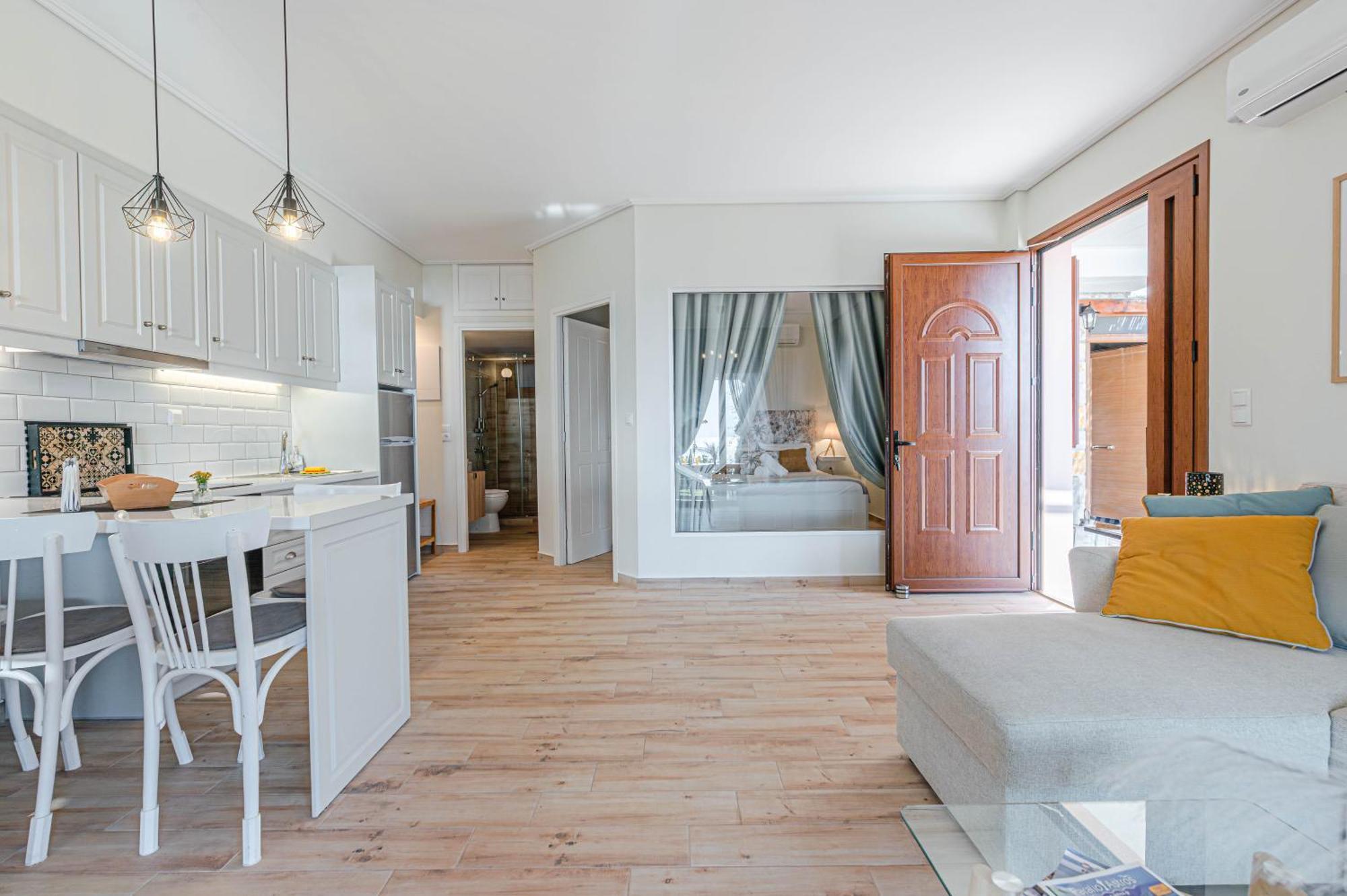 Paralio Astros Beachfront Suites Xiropigado Eksteriør billede