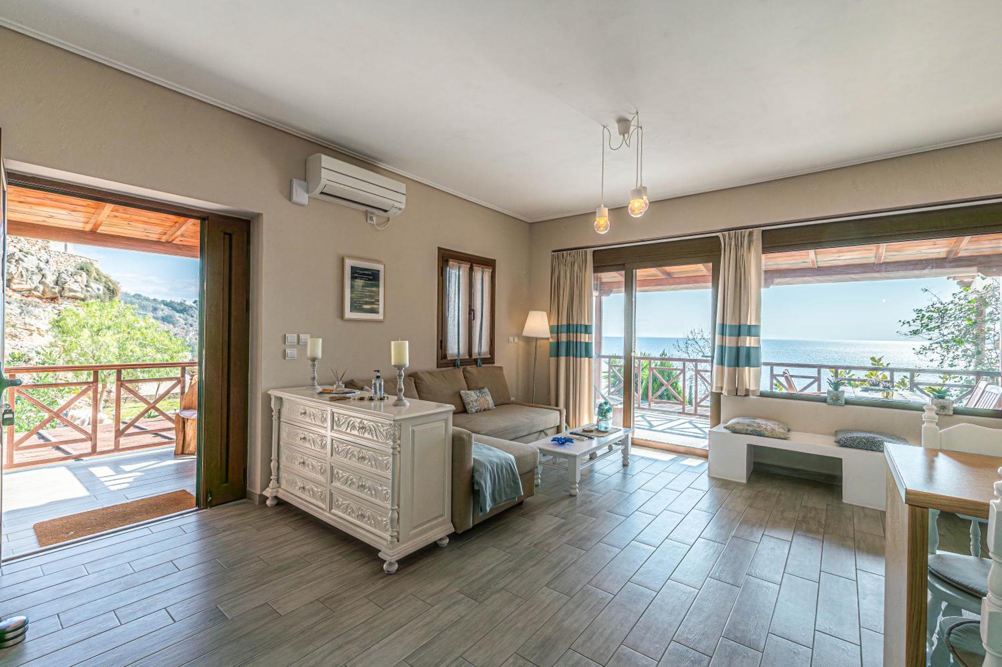 Paralio Astros Beachfront Suites Xiropigado Eksteriør billede
